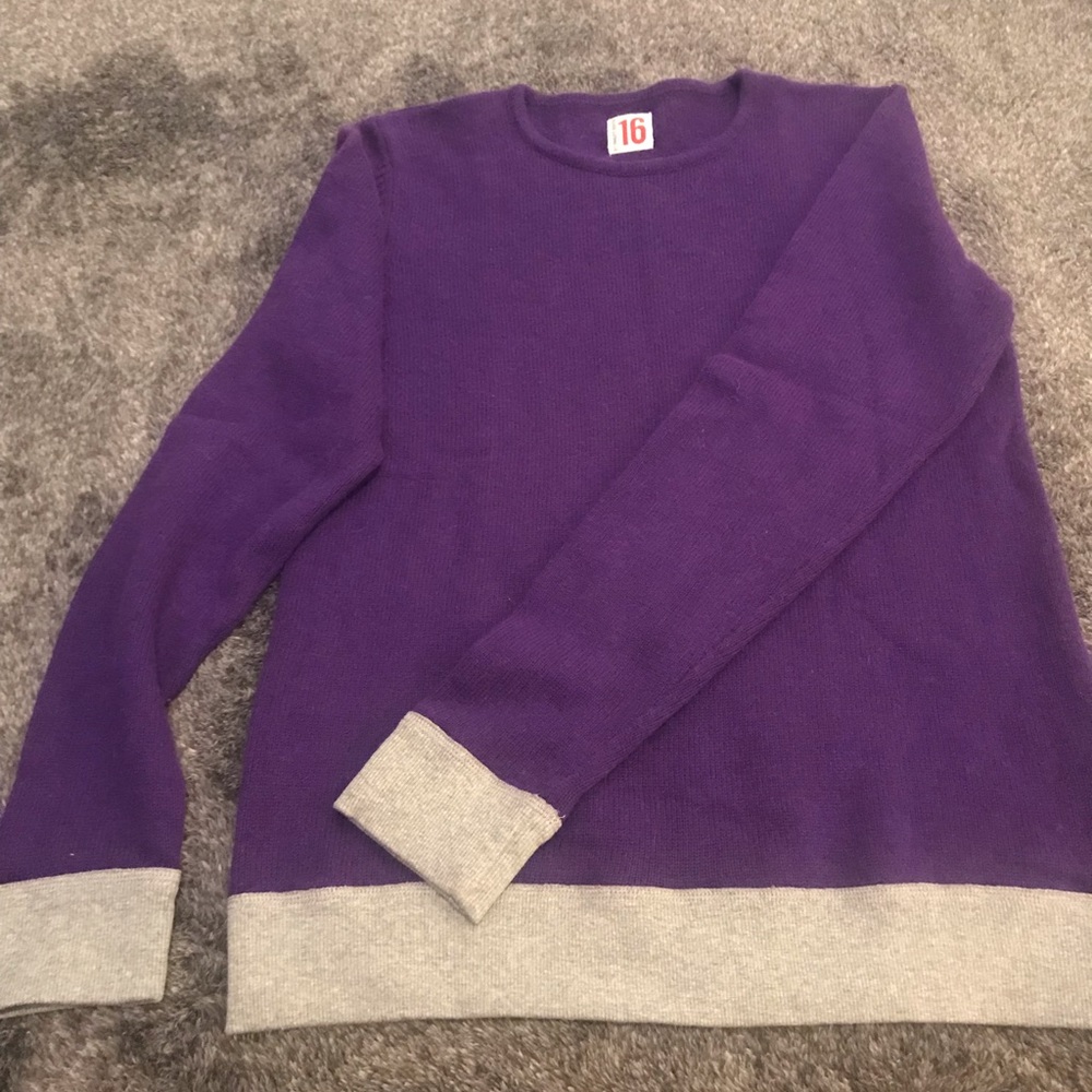 Sweater - Picture 2 of 2